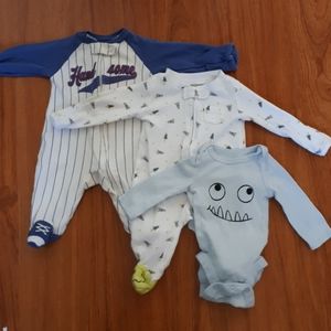 Newborn sleepers + bonus onesie